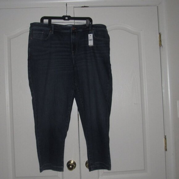 NWT LANE BRYANT Signature Fit Mid-Rise Straight Magic Waistband Ankle Jeans 20 - Picture 1 of 7